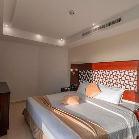 Petra Elite Hotel 와디무사 외부 사진