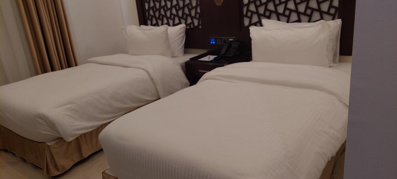 Petra Elite Hotel 와디무사 외부 사진