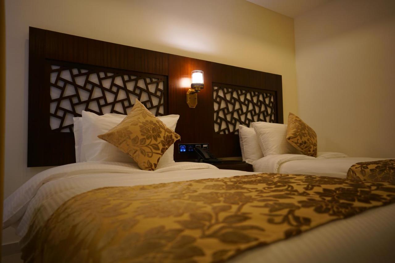 Petra Elite Hotel 와디무사 외부 사진