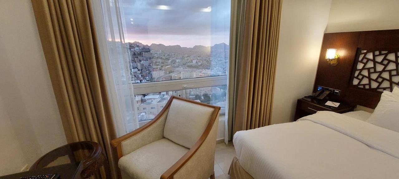 Petra Elite Hotel 와디무사 외부 사진