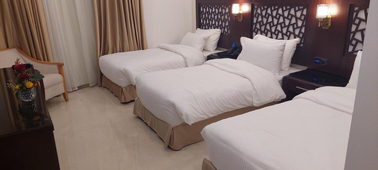 Petra Elite Hotel 와디무사 외부 사진