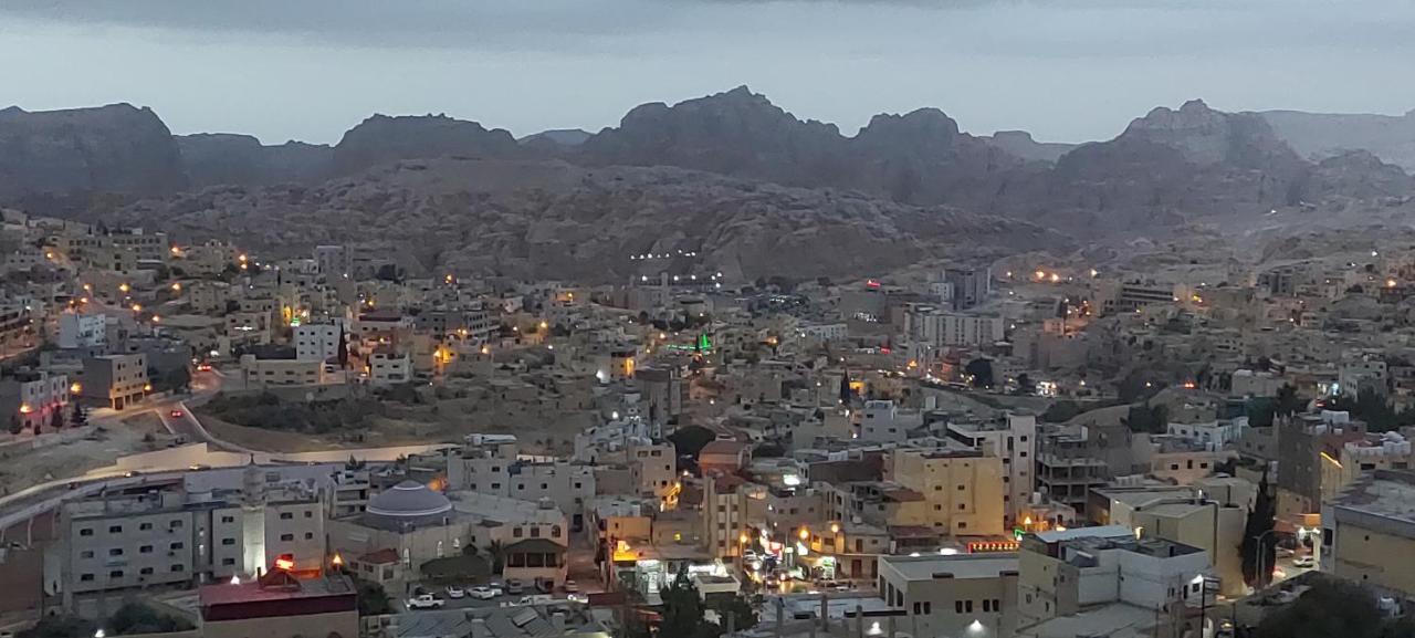 Petra Elite Hotel 와디무사 외부 사진