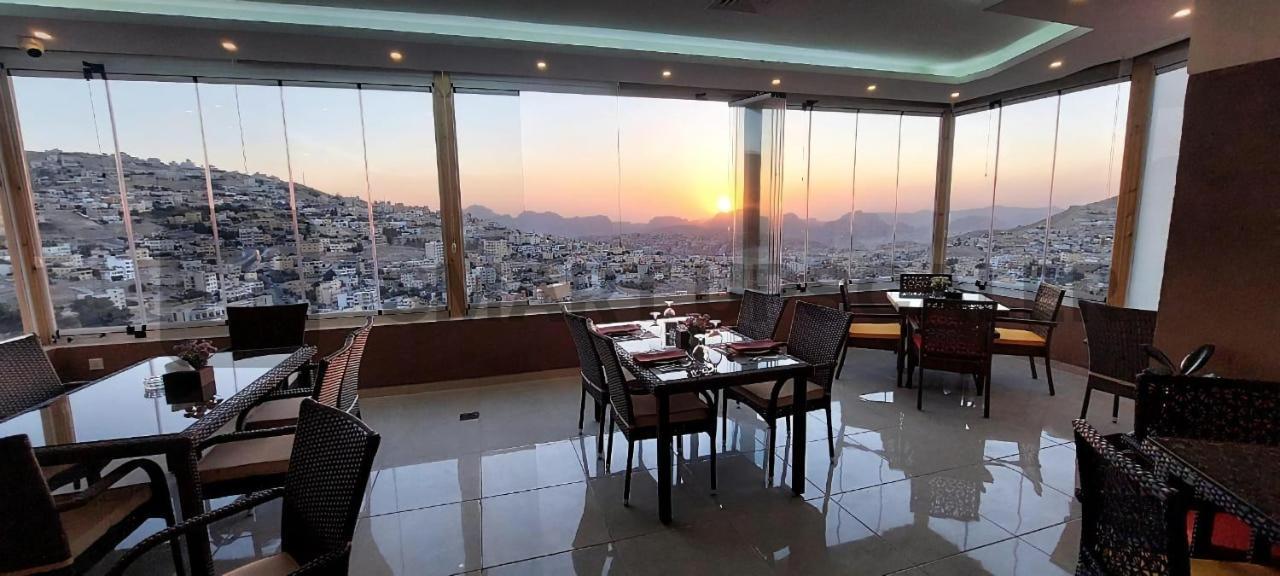 Petra Elite Hotel 와디무사 외부 사진