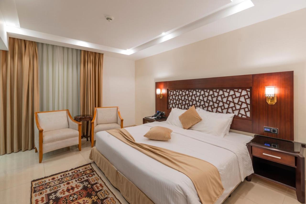 Petra Elite Hotel 와디무사 외부 사진
