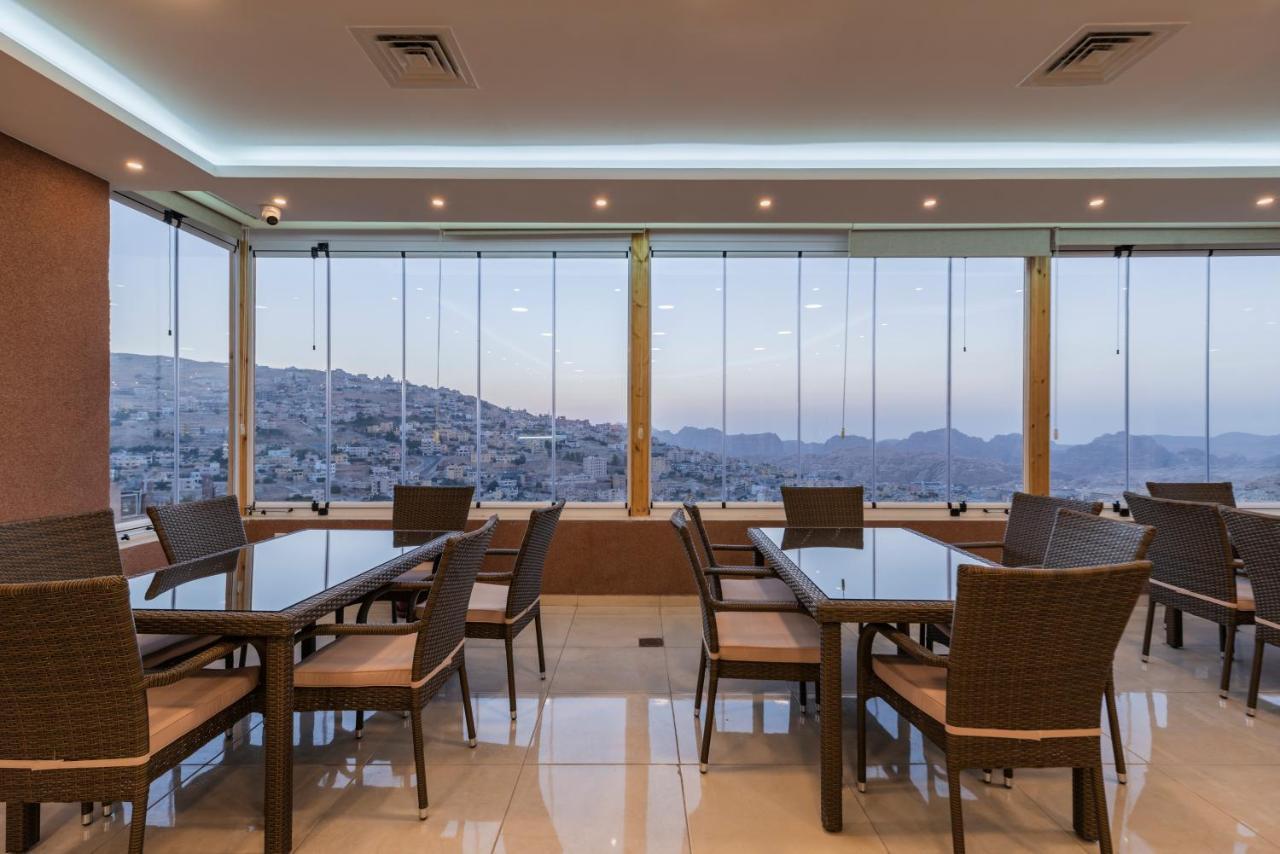 Petra Elite Hotel 와디무사 외부 사진